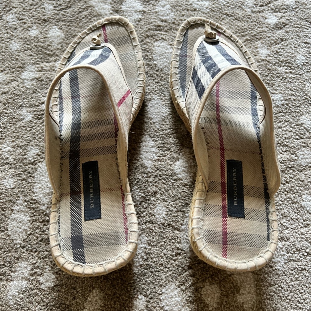 Authentic Burberry iconic plaid espadrille/wedge sandals. Size 38, made in Spain